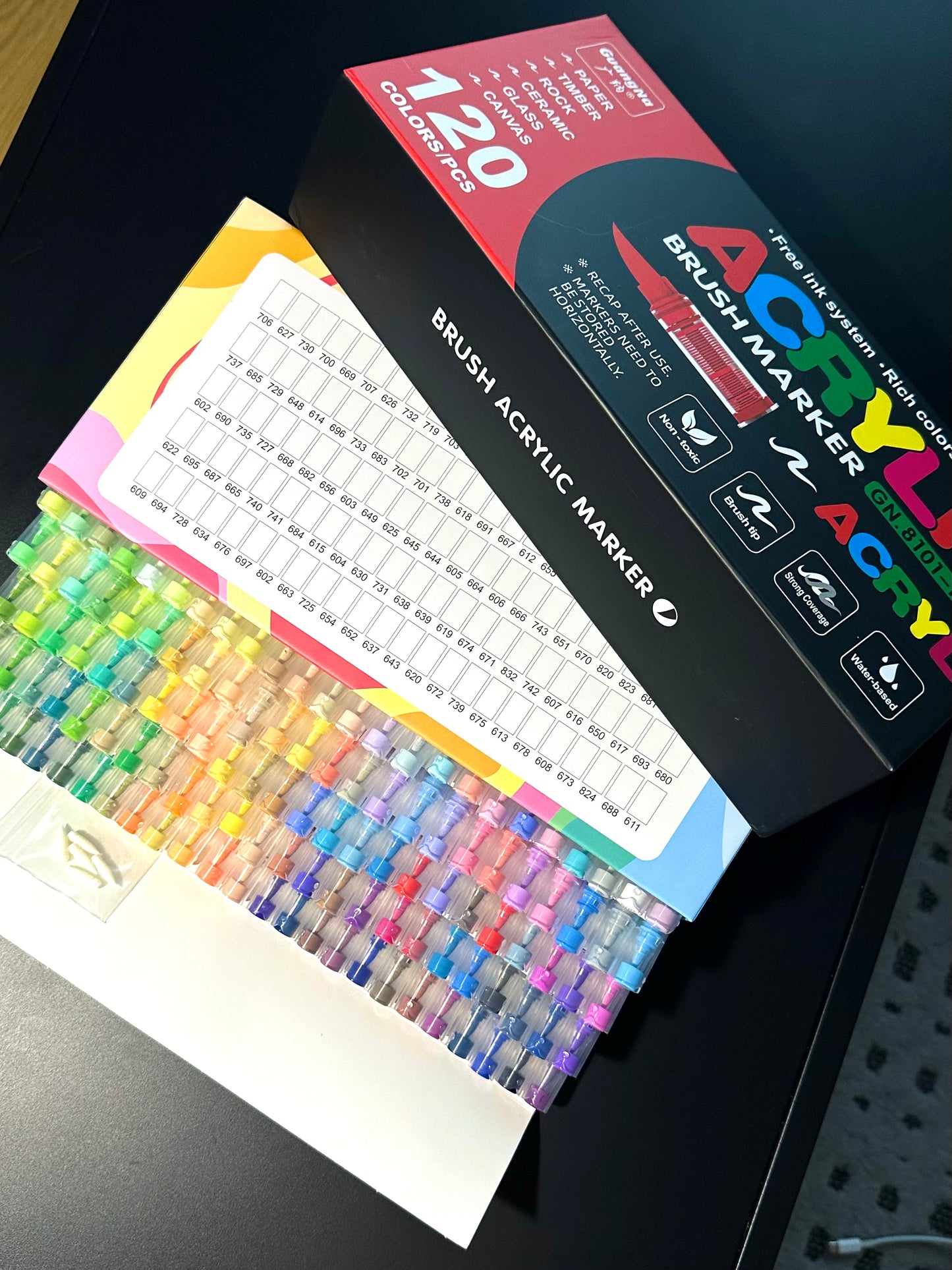 ACRYLIC MARKERS - 120 COLORS