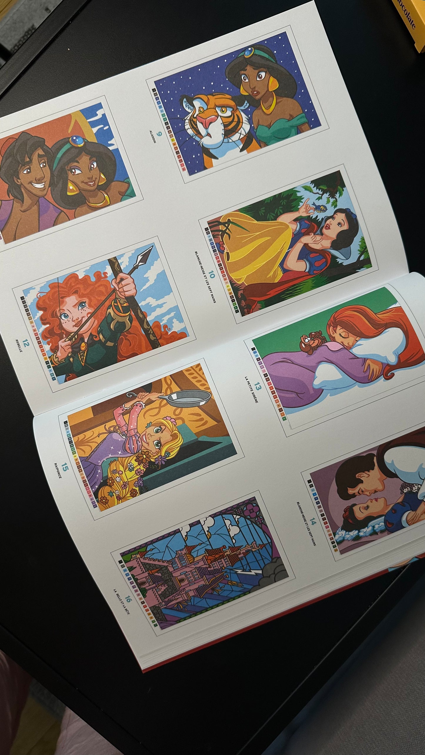 DISNEY COLORING BOOK - PRINCESSES