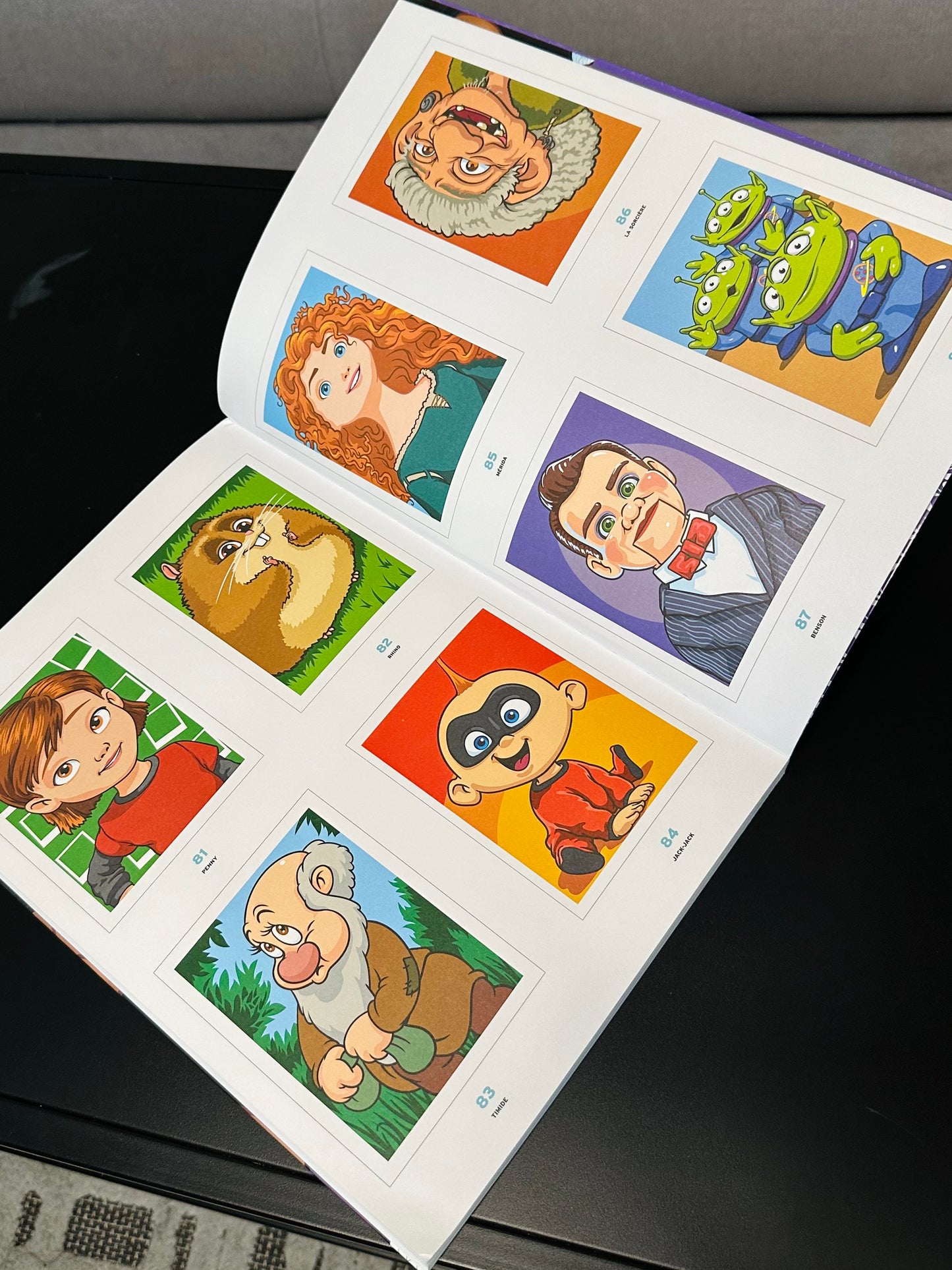 DISNEY COLORING BOOK - SPECIAL PORTRAITS