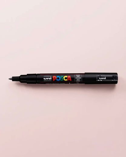 Posca 0,7mm - černá akrylová fixa pro kontury￼